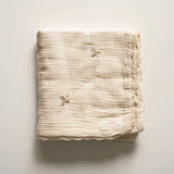 Lakentje handgeborduurde klavers met kant - Gentil Coquelicot