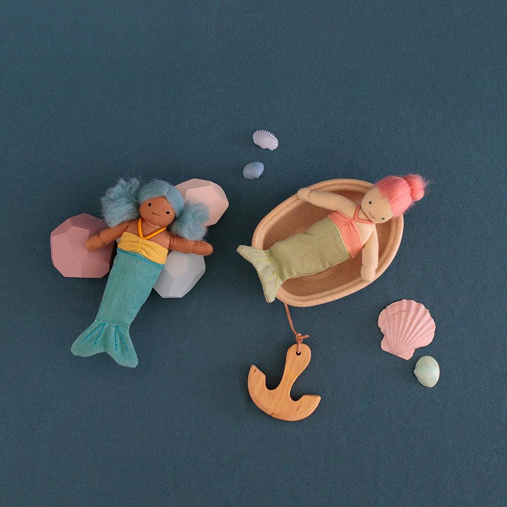 Holdie folk mermaid - Pearl - Olli Ella