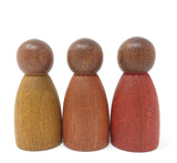 3 houten nins - dark warm colours - Grapat